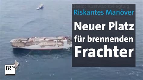 Riskantes Man Ver Brennender Frachter Auf Neuem Ankerplatz Br