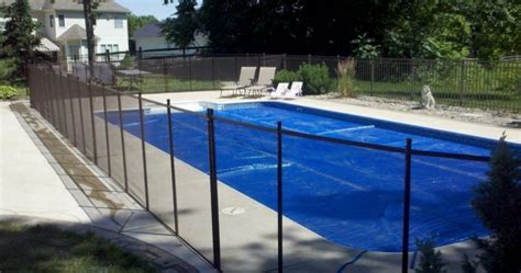 10 Diy Swimming Pool Fence Ideas Designs And Styles