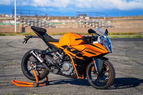 2022 KTM RC 390 | First Ride Review | Rider Magazine