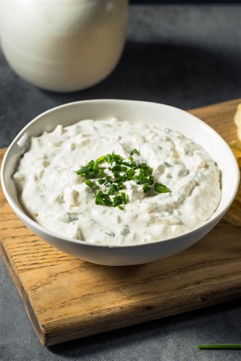 13 Best Dips With Sour Cream For Parties Insanely Good