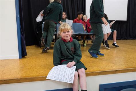 Students At Oaklands Primary School Discoverywallnz