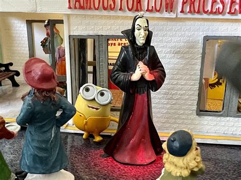 Welcome to the grand reopening of my Hills Department Store. I replaced