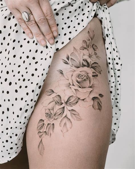 30 Sexy Vintage Hip Tattoos For Women Koees Blog Tattoos For Women Hip Tattoo Hip Tattoos Women