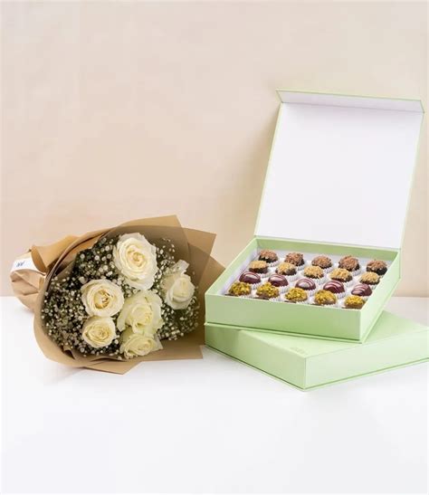 Assorted Cake Balls White Roses Bundle By Sugar Daddy S Bakery In