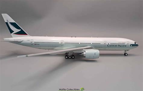 1200 Inflight200 Cathay Pacific Boeing B 777 200 B Hnd Wb 777 2 006