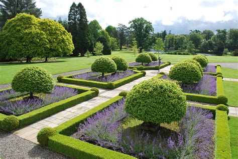 Irish Garden Tours Kylemore Abbey Birr Castle And Powerscourt