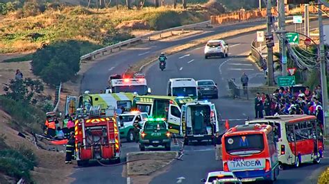 Un fallecido y tres personas lesionadas dejó colisión en Concón