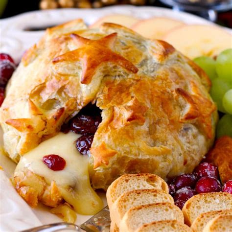 Baked Brie In Puff Pastry John Eats Cheese