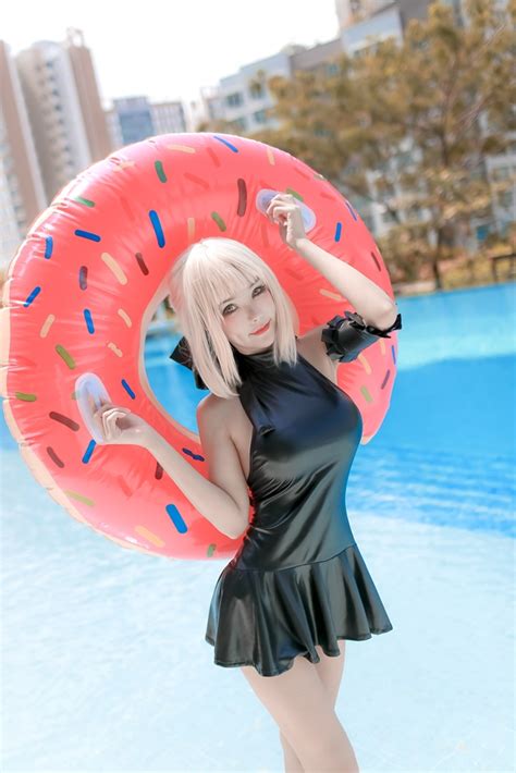 Kitkat Cosplay 9 Saber Alter Swimsuit