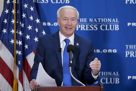 Former Arkansas Gov Asa Hutchinson Drops Out Of 2024 Race After Poor