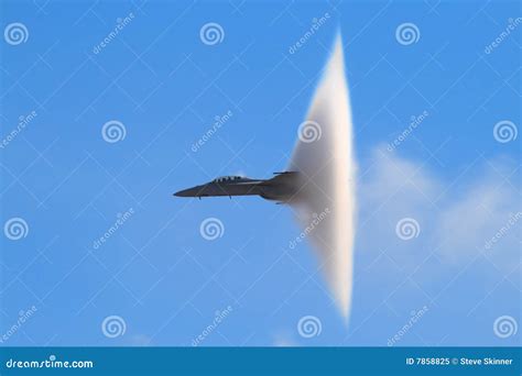 Supersonic Vapor Cone F 18 Super Hornet Stock Image Image 7858825