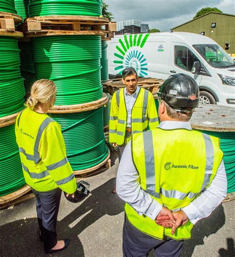 Jurassic Fibre Unveils Fibre Network Growth Plans As Rishi Sunak Visits Headquarters