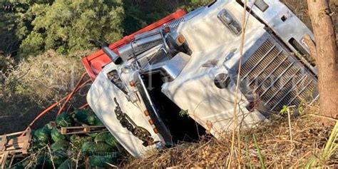 Vuelca Cami N De Carga En Carretera Tepic Mazatl N Libre El Sol De