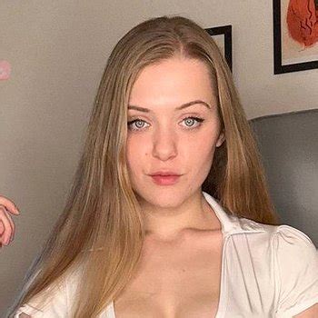 Freja Peach Babe Page Watch This Pornstar On Freeones