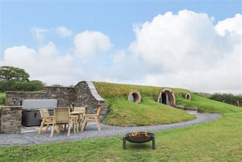 Unique Hobbit Home With A Hot Tub Book Online Today