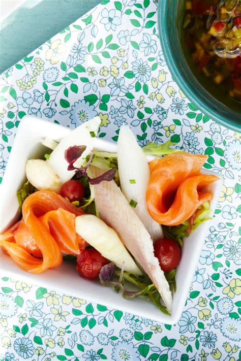 Salade Met Asperges Gerookte Zalm En Paling Recepten Njam