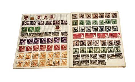 Lot A Large Collection Of Australian Pre Decimal Stamps In Album