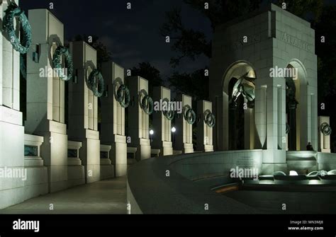 National world war ii memorial night hi-res stock photography and ...