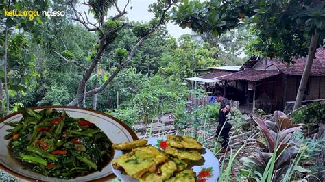 Masak Untuk Sarapan Tumis Kangkung Tempe Mendoan Masakan Desa Youtube