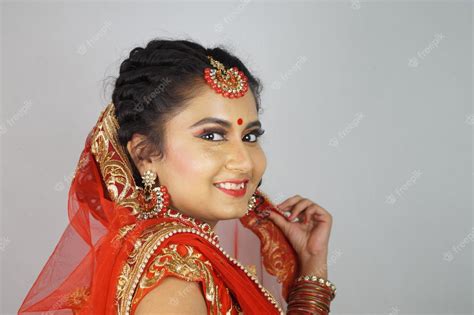 How To Makeup For Marriage Girl Saubhaya Makeup