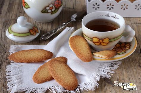 Le Lingue Di Gatto Sono Dei Biscottini Delicati E Leggeri Tipici Della