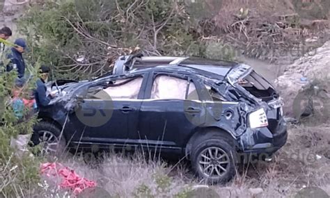 Fallece joven al caer con su vehículo en un precipicio de 30 metros de