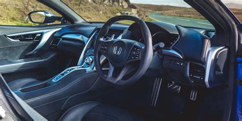 Honda NSX Interior & Infotainment | carwow