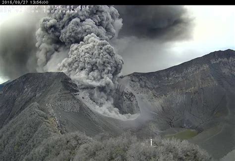 La actividad del volcán Turrialba no cesa