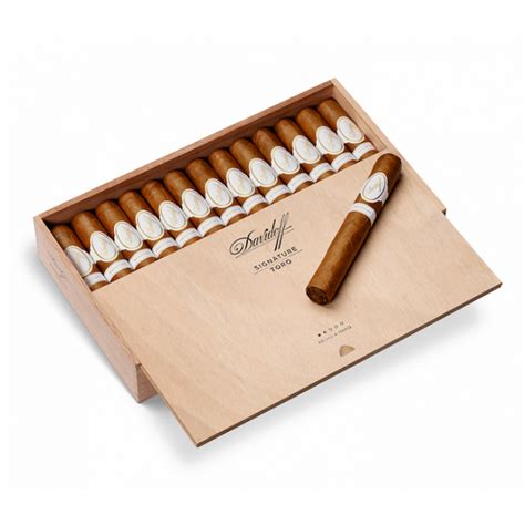 Davidoff Signature Toro 6x54 Box 25 Cigar King