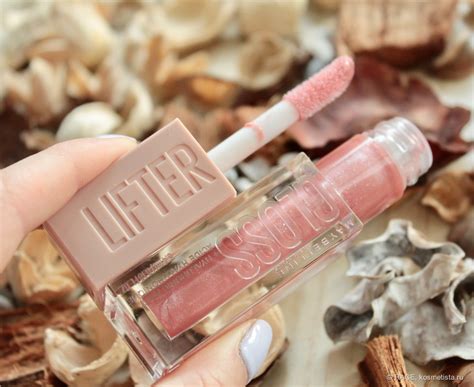 Новинка от Maybelline: блеск для губ Lifter Gloss в оттенке 003 Moon ...