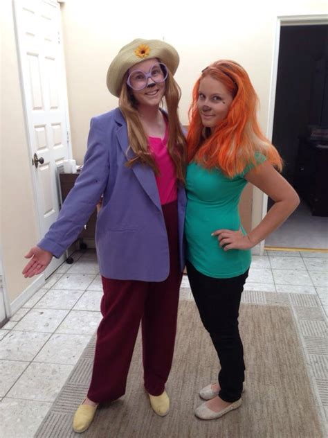 A goofy movie costume! Stacey and Roxanne :) | Goofy movie, Halloween ...