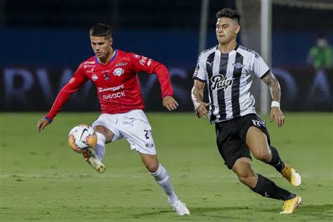 Veja Fotos Do Duelo Entre Libertad E Jorge Wilstermann Pelas Oitavas Da