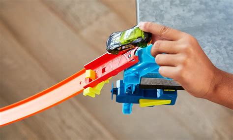 Hot Wheels Track Builder Zestaw do rozbudowy Zaczep z torem Pojazdy tory i garaże Sklep