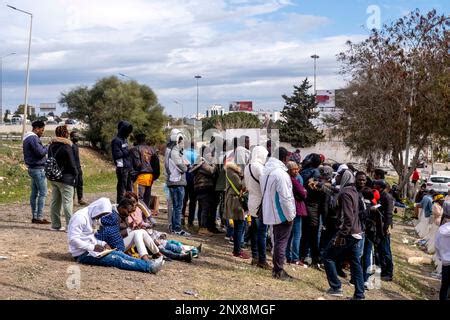 Tunesien Februar Versammeln Sich Migranten Aus Afrikanischen