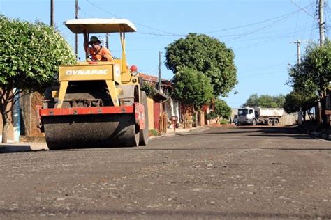 Prefeitura Inicia Aplica O De Base De Asfalto Em Ruas Do Parque City