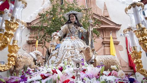 Las imágenes de la salida de la Divina Pastora de Santa Marina