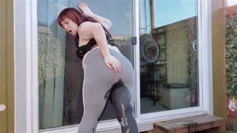 Outdoor Pantswetting BBW Sneeze P HD Daisy Dax Body Fetishes Clips Sale
