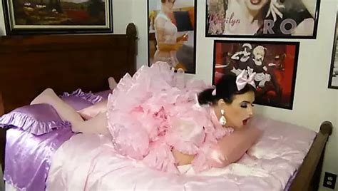 Frilly Sissy Slut Satin Pillow Humping Shemale Porn Xhamster