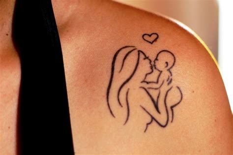 Tatuagem Mae E Filho No Ombro - Mãe, quer ideias de tatuagem para eternizar o amor pelos filhos? Confira
