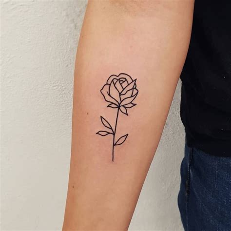 Tattoos De Rosas En La Mano Kulturaupice