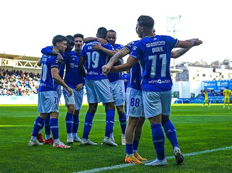 Nacional é derrotado pelo Feirense e desce ao quarto lugar da II Liga