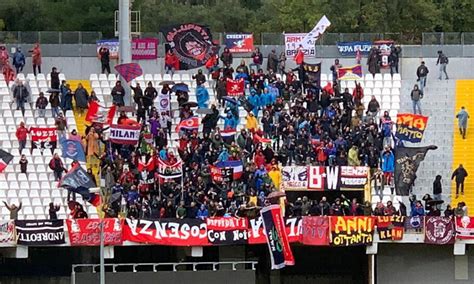 Palermo Cosenza il dato definitivo dei tifosi rossoblù al Barbera