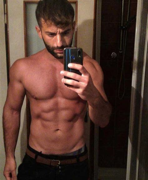 Il Gay Pi Bello D Italia Ecco Chi Ha Passato Il Turno Per Mister