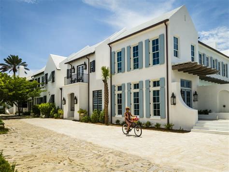 The 10 Best Things To Do In Alys Beach On Floridas 30a Stucco Homes Alys Beach Florida Beach