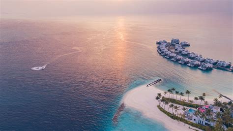 A COVID-19 Travel Guide to the Maldives | TravelAge West