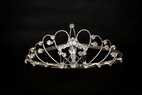 Diadem - Bilder und Stockfotos - iStock