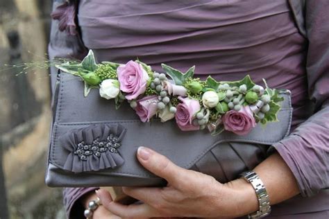 16 Wearable Fresh Flower Ideas For Brides And Bridesmaids Met