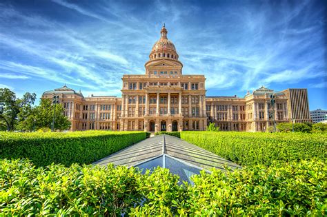 Texas Photos - Guide of the World 