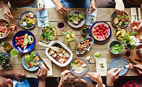 Iniziative su cibo e convivialità Pastorale degli ANZIANI