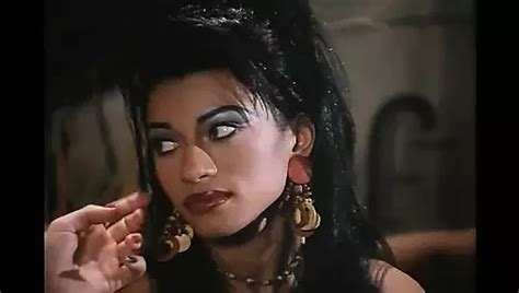 Tv L Alcova Dei Piaceri Proibiti Episode Blowjob Porn Feat Julia Channel Xhamster